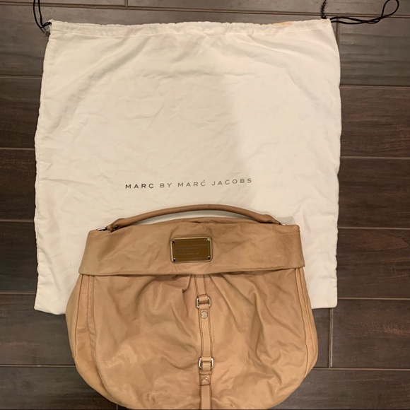 Marc by Marc Jacobs Dr Q Lil Riz Leather Hobo Bag - Picture 6 of 12